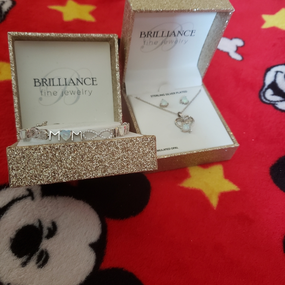 Opal necklace,earring and bracelet set